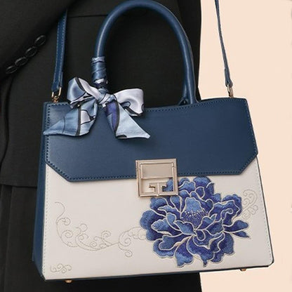 Dollcini Hímzett Női Kézitáska – Elegáns Alkalmi Táska