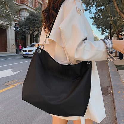 Dollcini Divatos Válltáska – Nagy, Vízálló Nylon, Utazáshoz